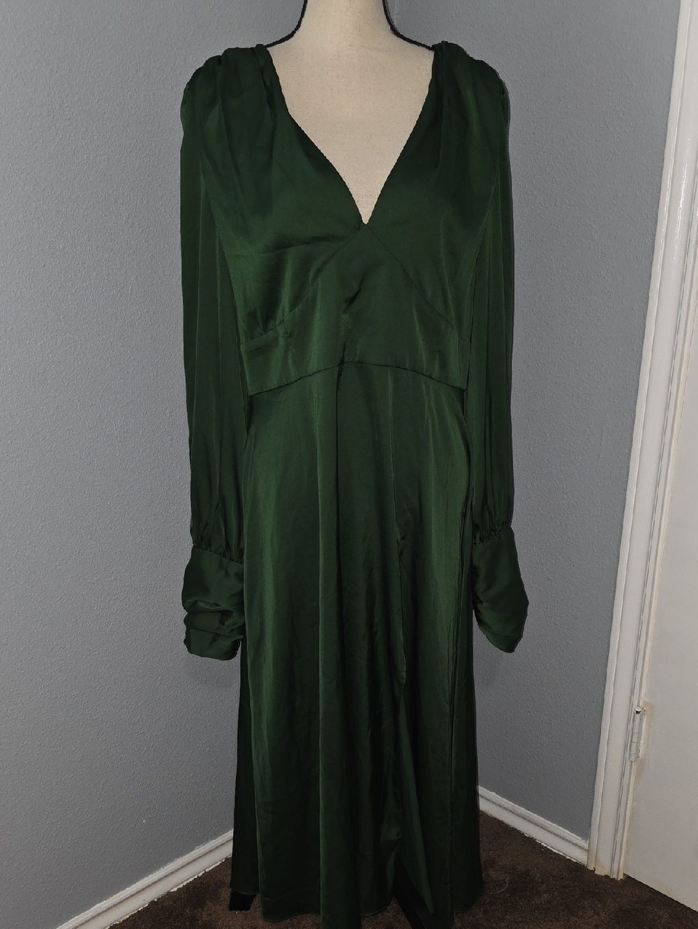 Alexia Admor Deep Emerald Long Sleeve V-Neck Midi Dress Sz 14